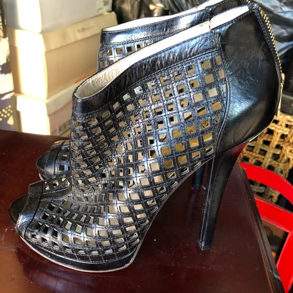 Lady booties - Picture 5 of 6